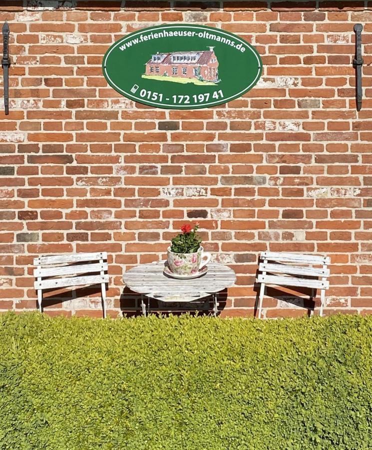 Oltmanns Ferienhaus Bummert Am Hafen Greetsiel Buitenkant foto