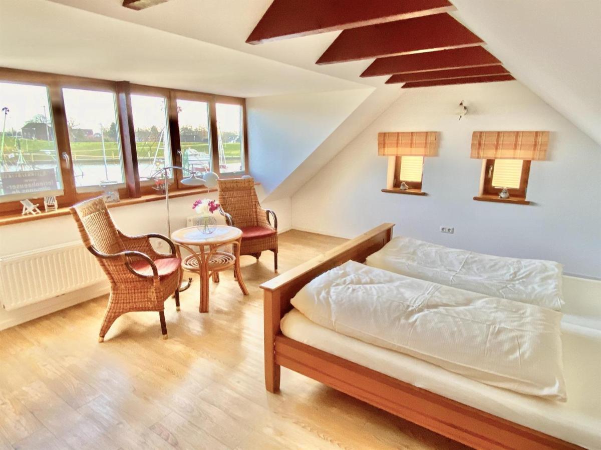 Oltmanns Ferienhaus Bummert Am Hafen Greetsiel Buitenkant foto