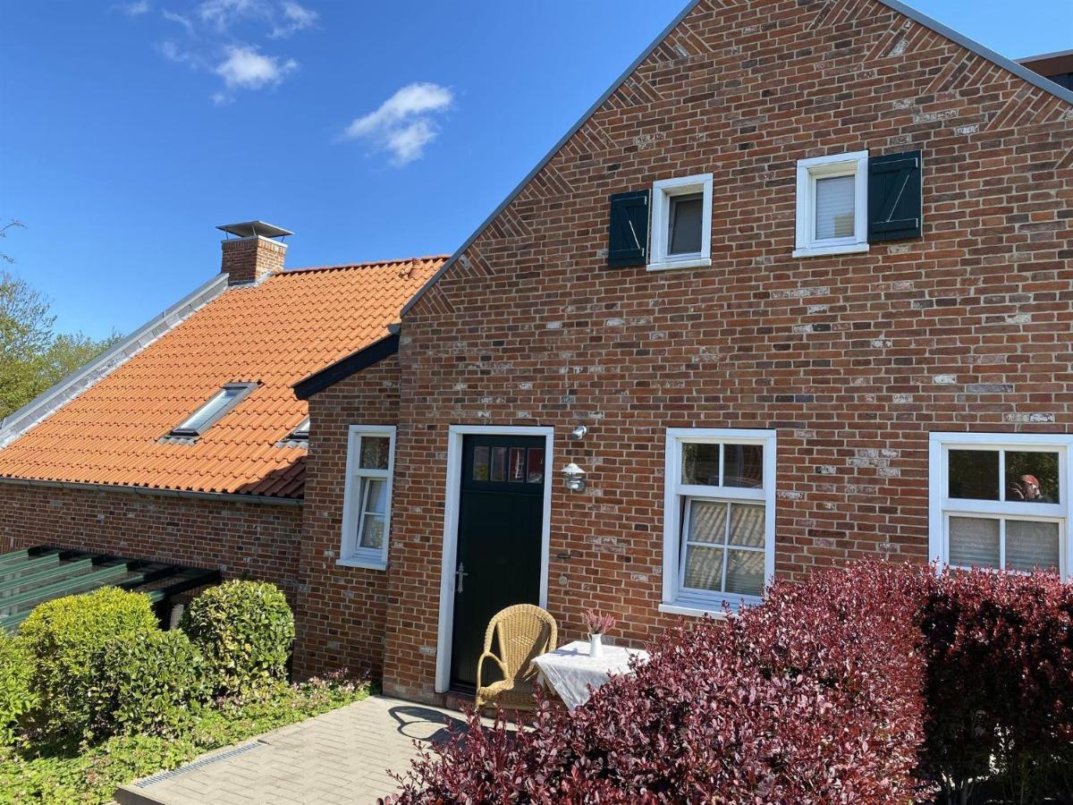 Oltmanns Ferienhaus Bummert Am Hafen Greetsiel Buitenkant foto
