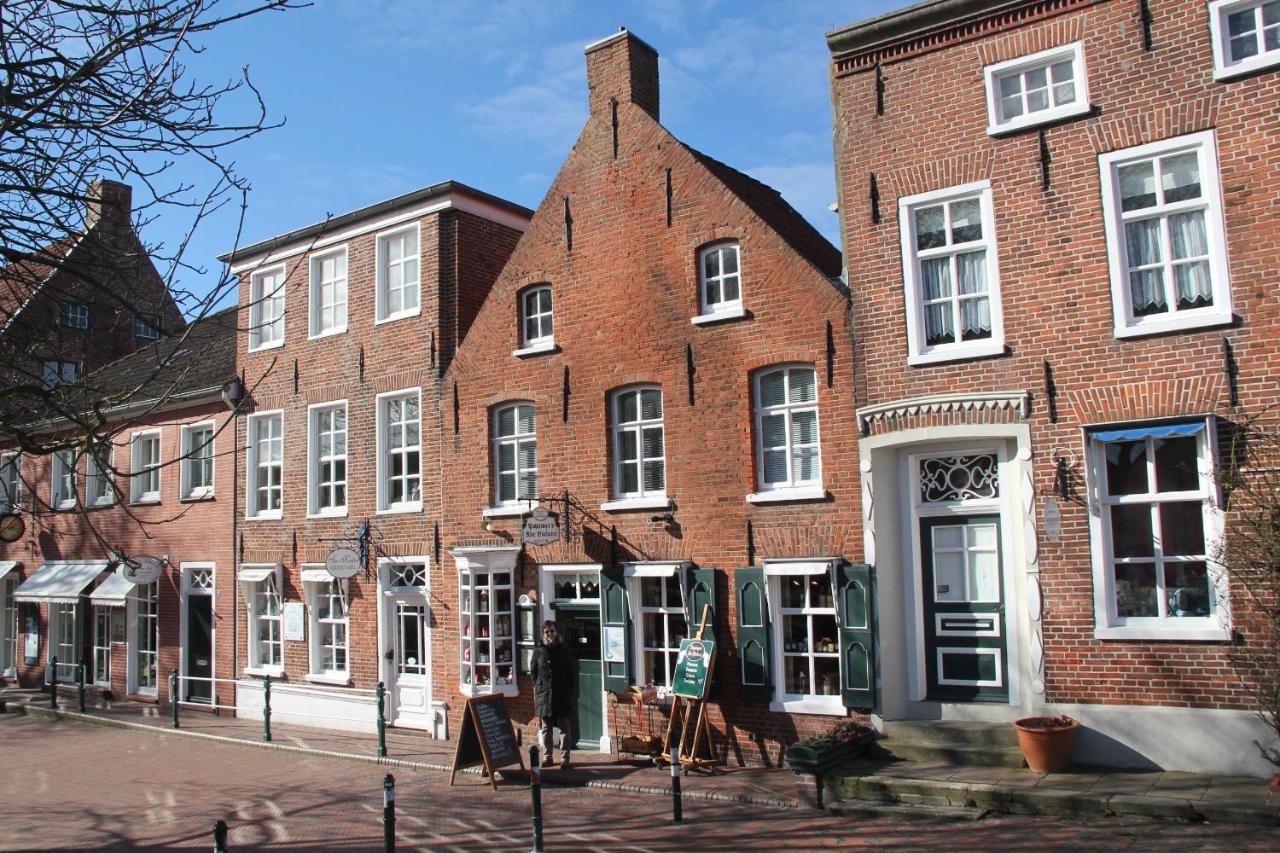 Oltmanns Ferienhaus Bummert Am Hafen Greetsiel Buitenkant foto