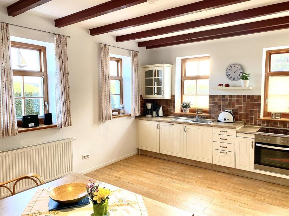 Oltmanns Ferienhaus Bummert Am Hafen Greetsiel Buitenkant foto
